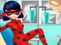 Jogo Ambulância de menina pontilhada para super-herói  online