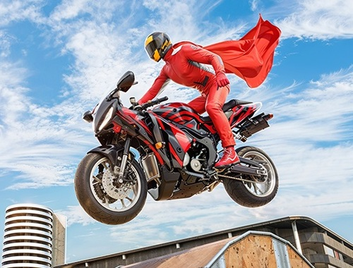 Jogo Real Motorbike Super Hero Stunt 3D  online